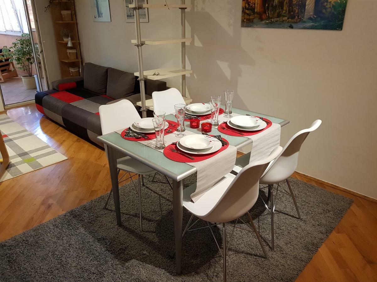 Apartment 40